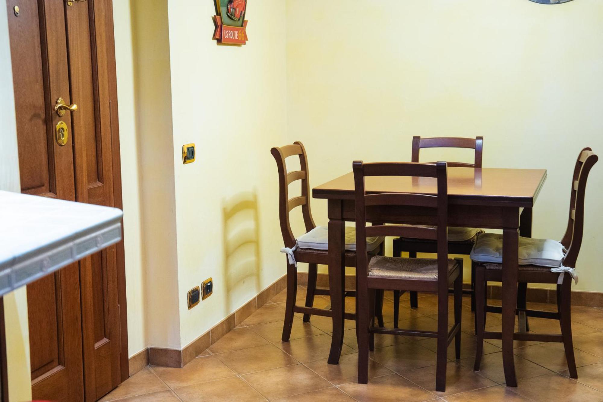 Appartamento Ubaldi - 2 Stops From San Pietro *