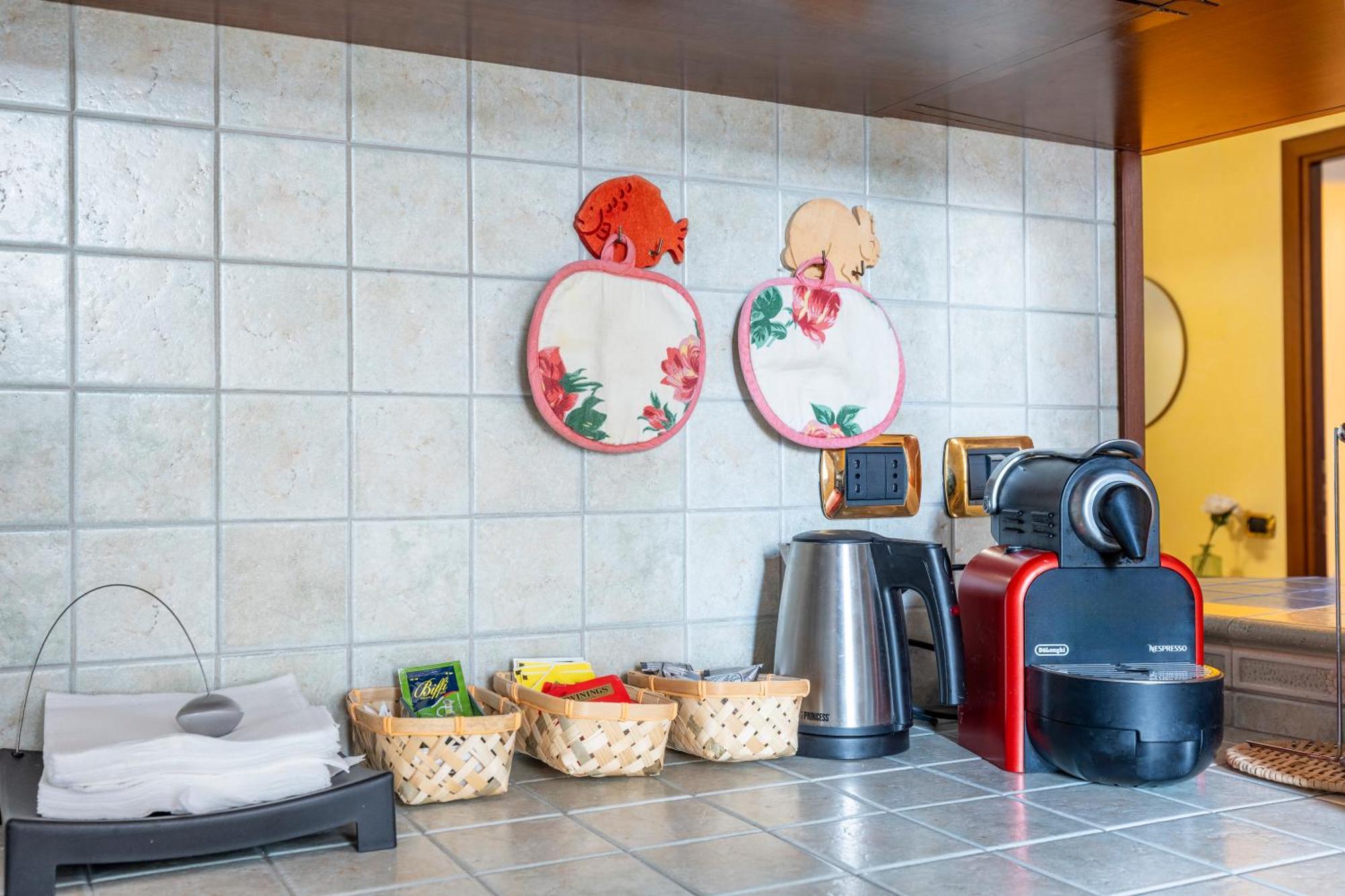 Apartamento Ubaldi - 2 Stops From San Pietro *